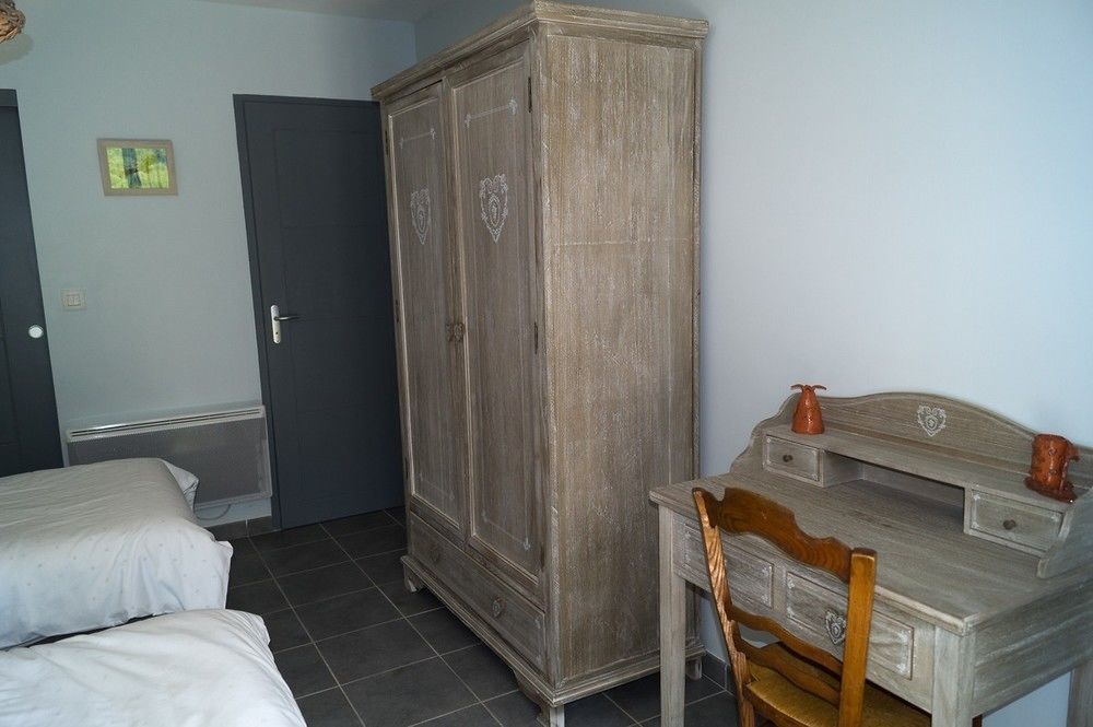 Le Mas De Servant Roulottes Et Chambres D'Hotes Auberives-en-Royans Екстериор снимка