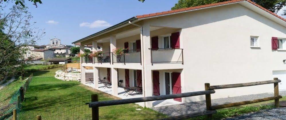 Le Mas De Servant Roulottes Et Chambres D'Hotes Auberives-en-Royans Екстериор снимка